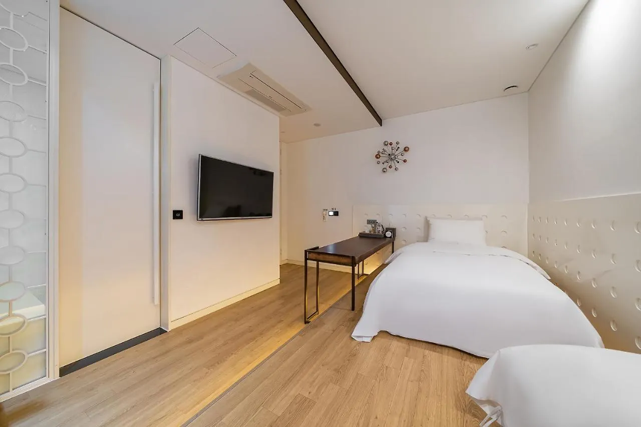 Hotel The Designers Kondae